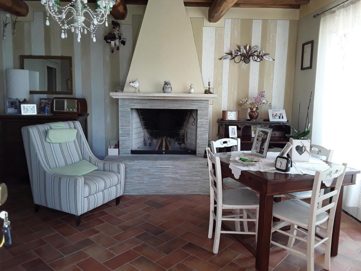 Villa Rossana Sassofortino エクステリア 写真